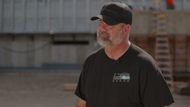 Grain bin builder Cory Thrush discussing GSI EVO 2X grain storage